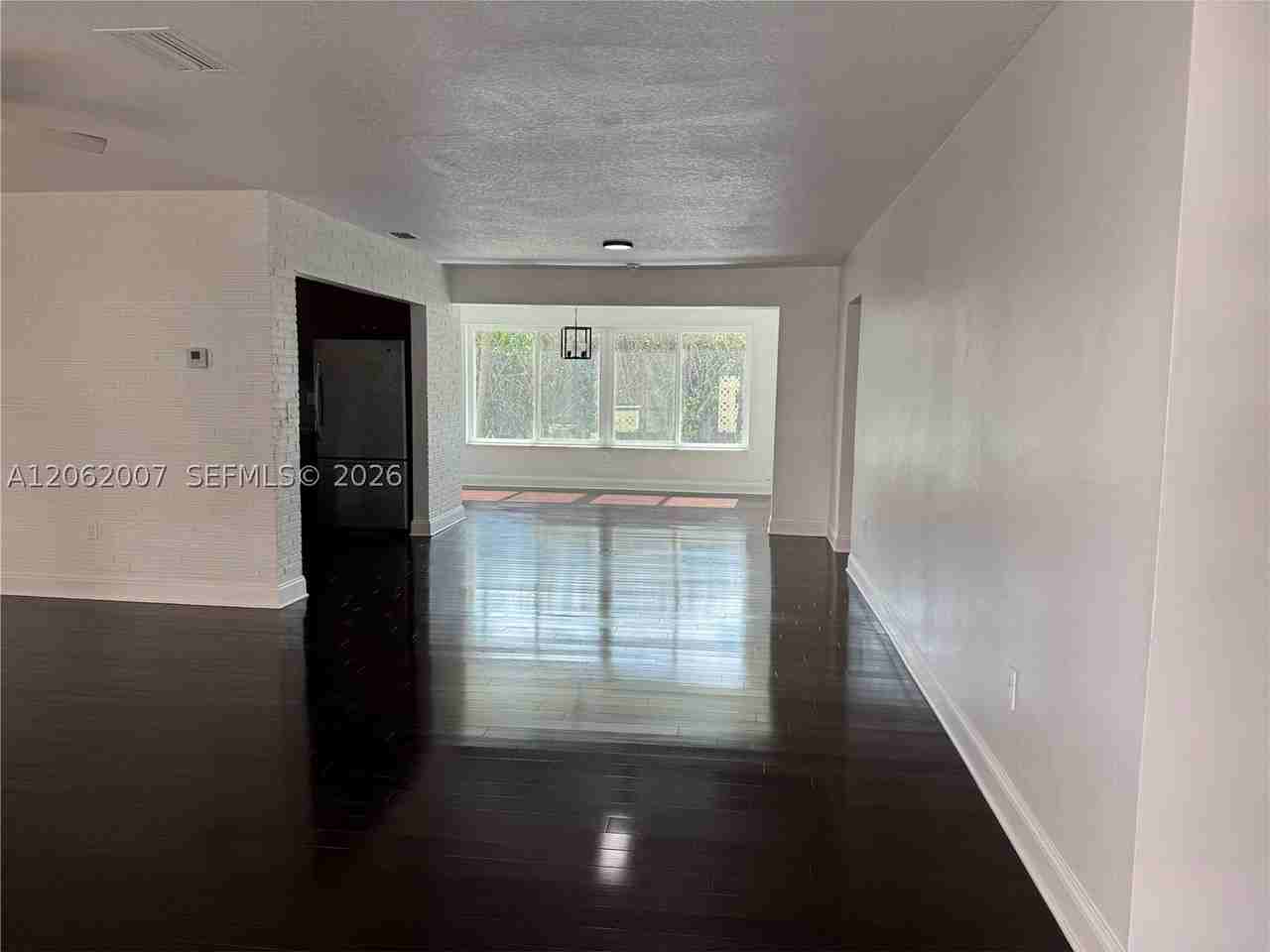 5320 Sw 89th Ave - Photo 2 of 24