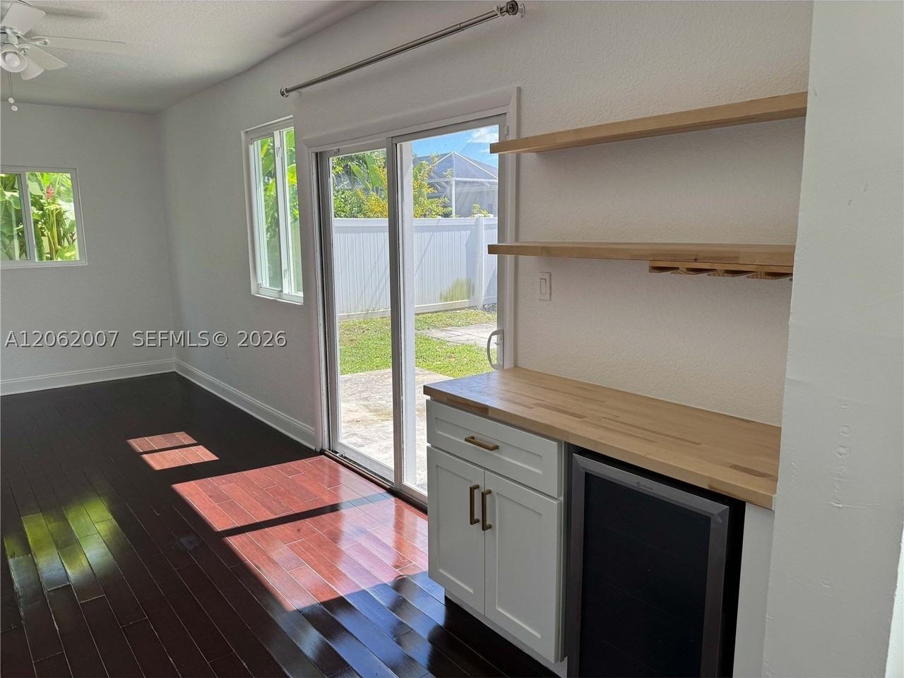 5320 Sw 89th Ave - Photo 7 of 24