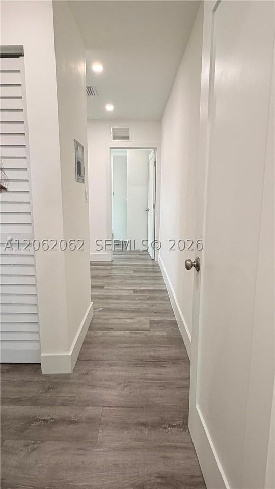 10370 Sw 24th St #B - Photo 4 of 10