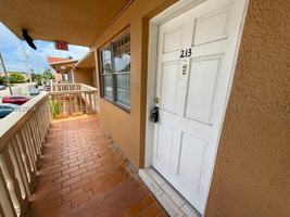 featured image of 1154 W 35th St #213