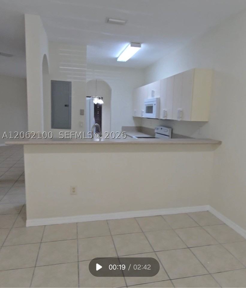 4917 Sw 141st Ave #4 - Photo 5 of 50