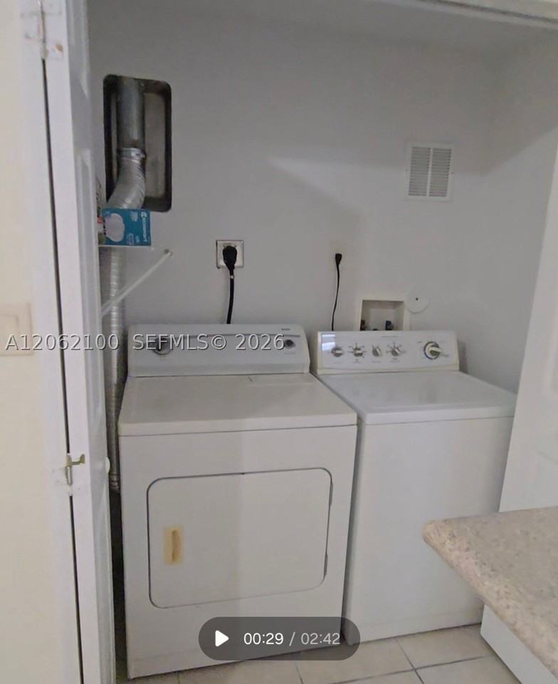 4917 Sw 141st Ave #4 - Photo 6 of 50