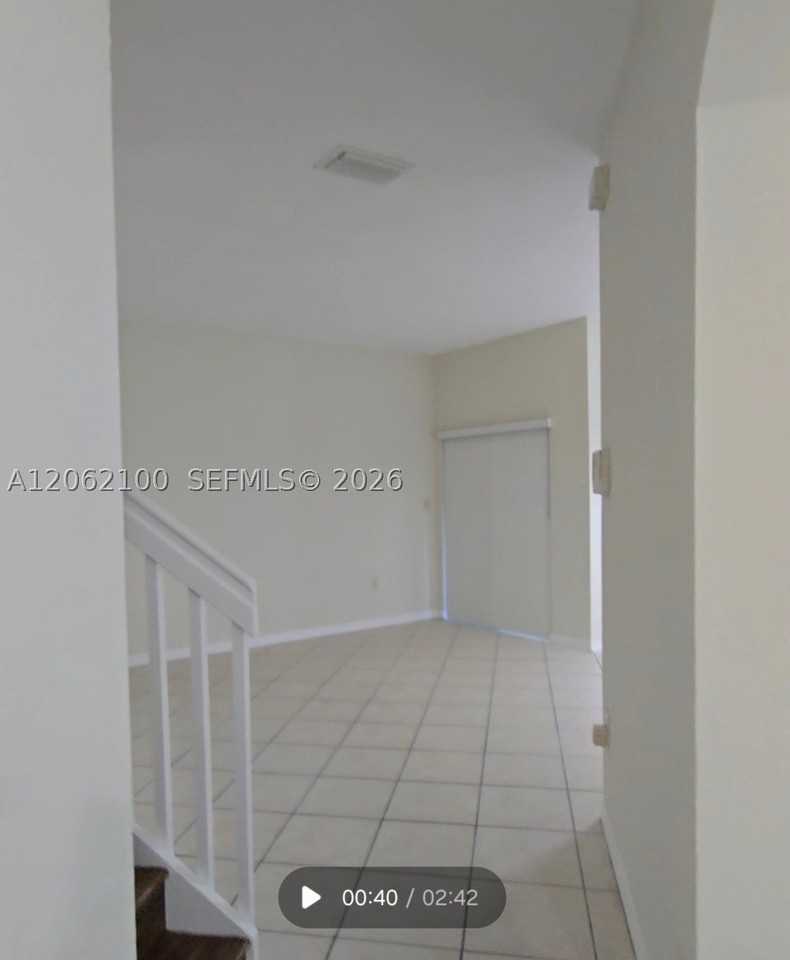 4917 Sw 141st Ave #4 - Photo 7 of 50