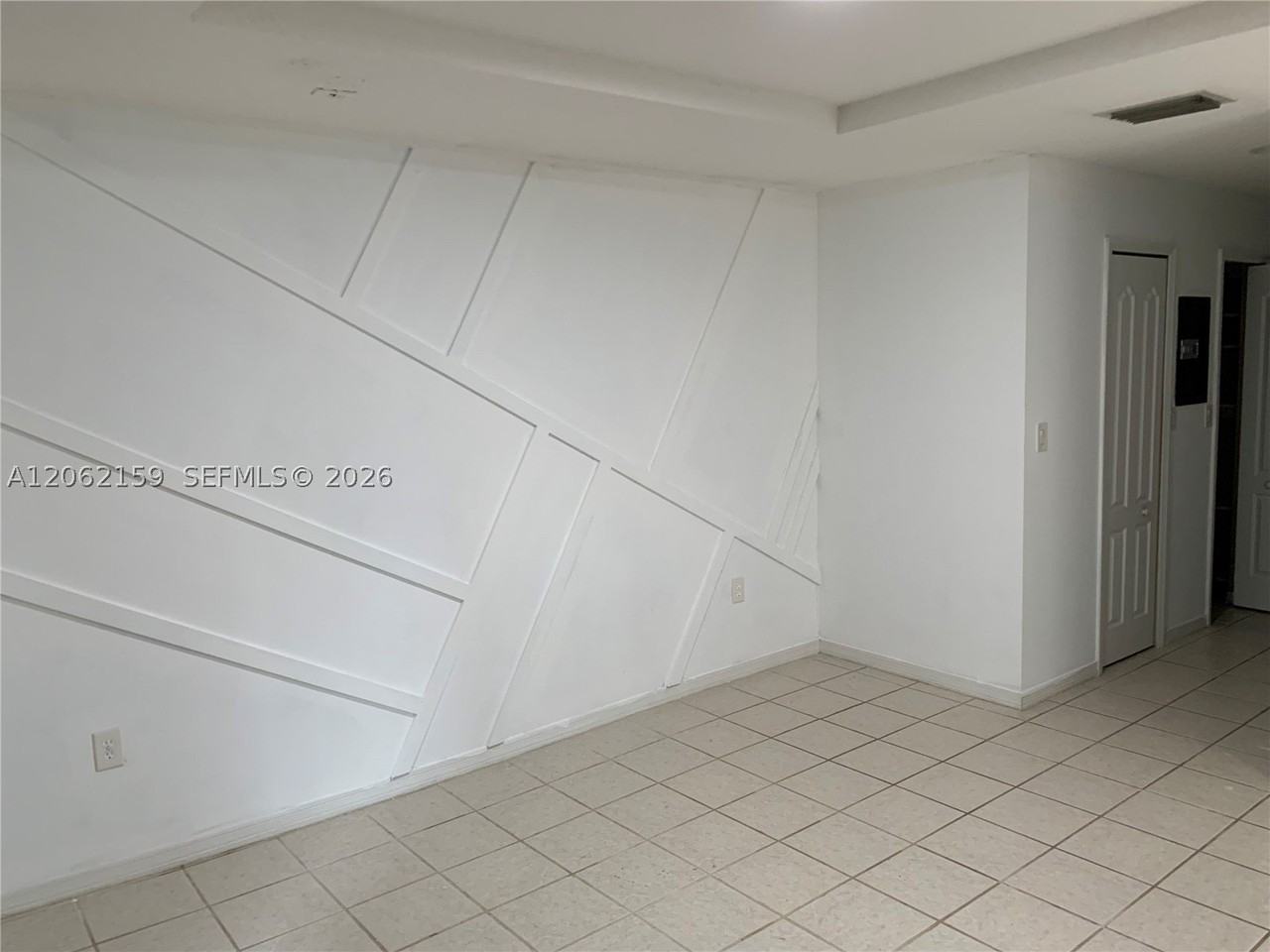 4805 Sw 163rd Pl #0 - Photo 6 of 14