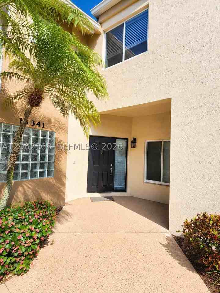 16341 Malibu Dr #19 - Photo 2 of 23
