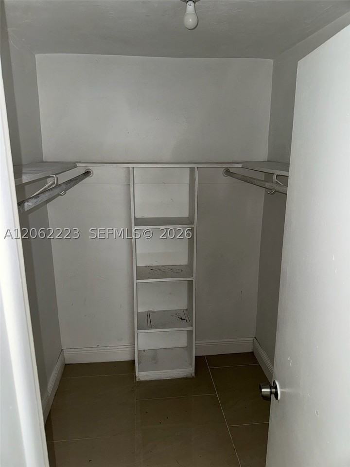 14052 Ne 2nd Ct #221 - Photo 2 of 7