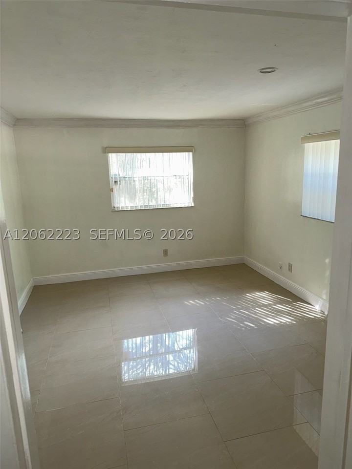 14052 Ne 2nd Ct #221 - Photo 7 of 7