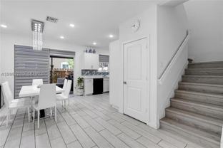 1042 Se 23rd Ter - Photo 1 of 1