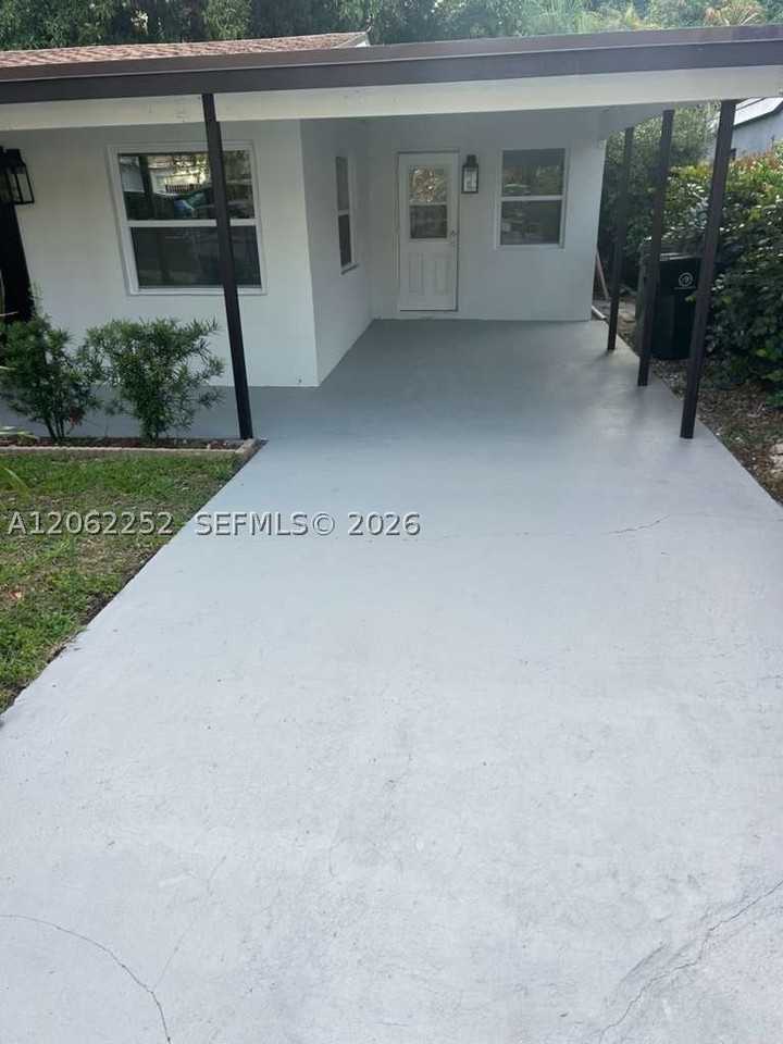 535 Nw 23rd Ave #535 - Photo 2 of 16