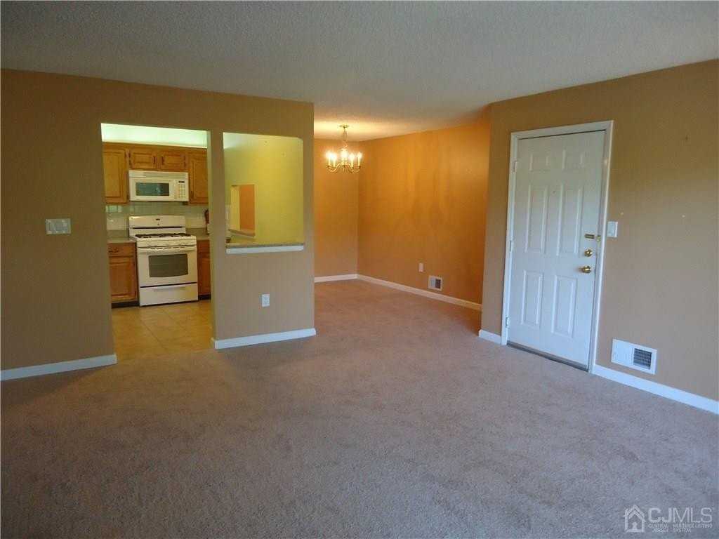 313 Wimbeldon Ct - Photo 3 of 11