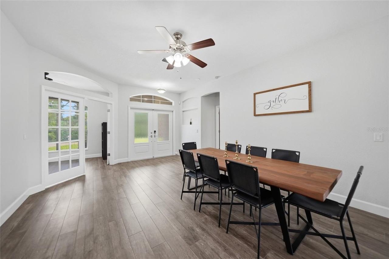 2880 Vogler Ln - Photo 4 of 49