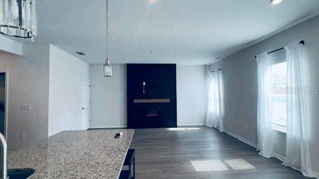 680 Bloom Ter - Photo 6 of 22