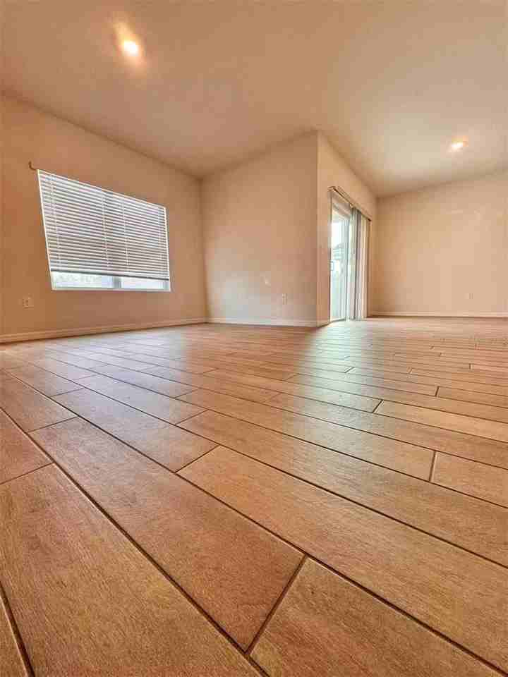 8244 Sw 60th Rd - Photo 3 of 6