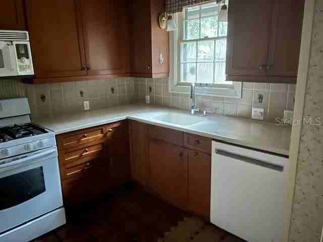 1628 Nw 6th Ave - Photo 6 of 9