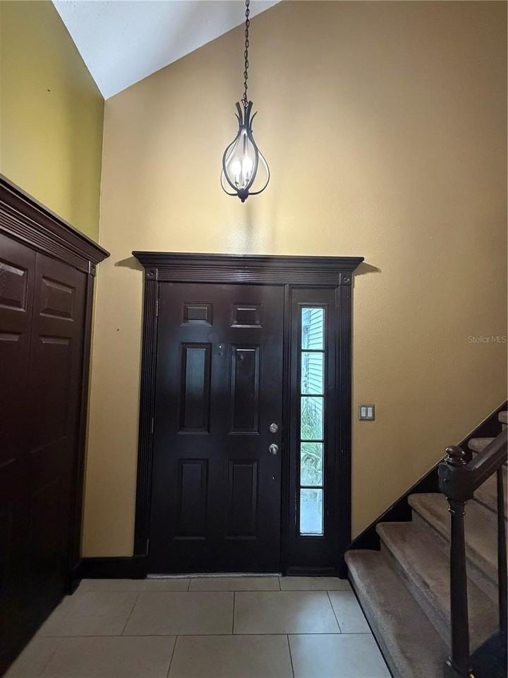 9828 Bubbling Brook Ct - Photo 3 of 37