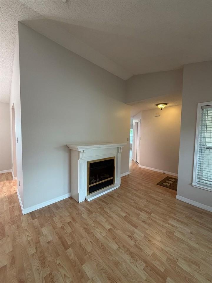 3727 Dunwich Ave - Photo 4 of 50
