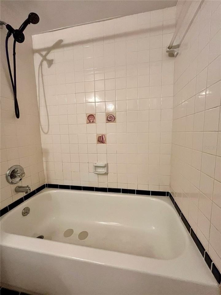 6659 Westmont Dr - Photo 4 of 7