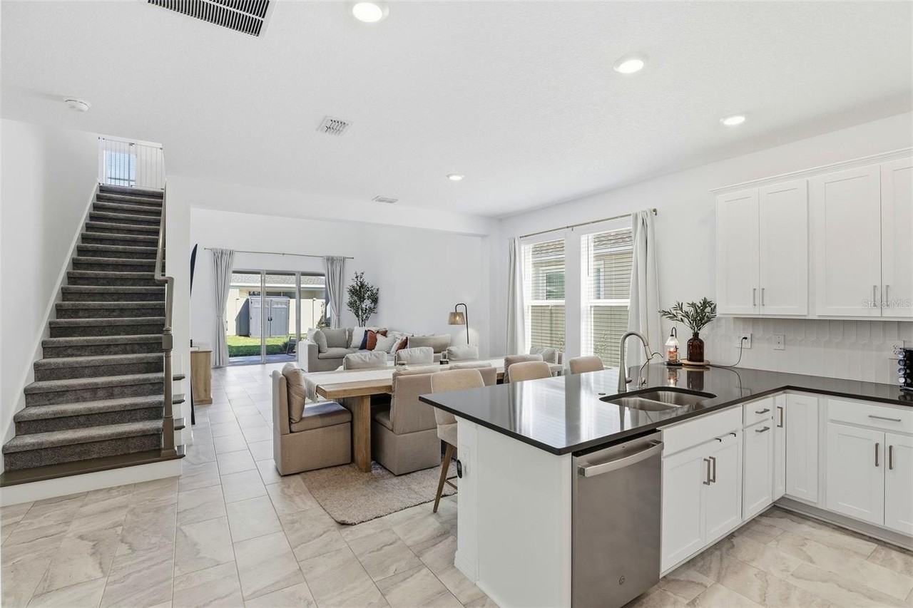 5268 Kildare Pl - Photo 3 of 24