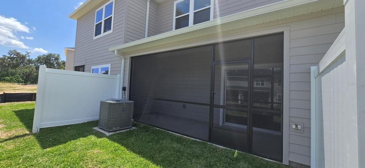 3577 Se 37th Ct - Photo 2 of 16