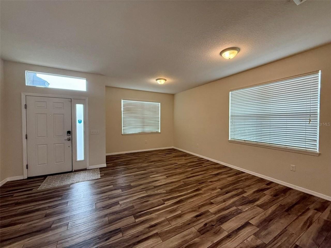811 Krenson Woods Ln - Photo 5 of 36