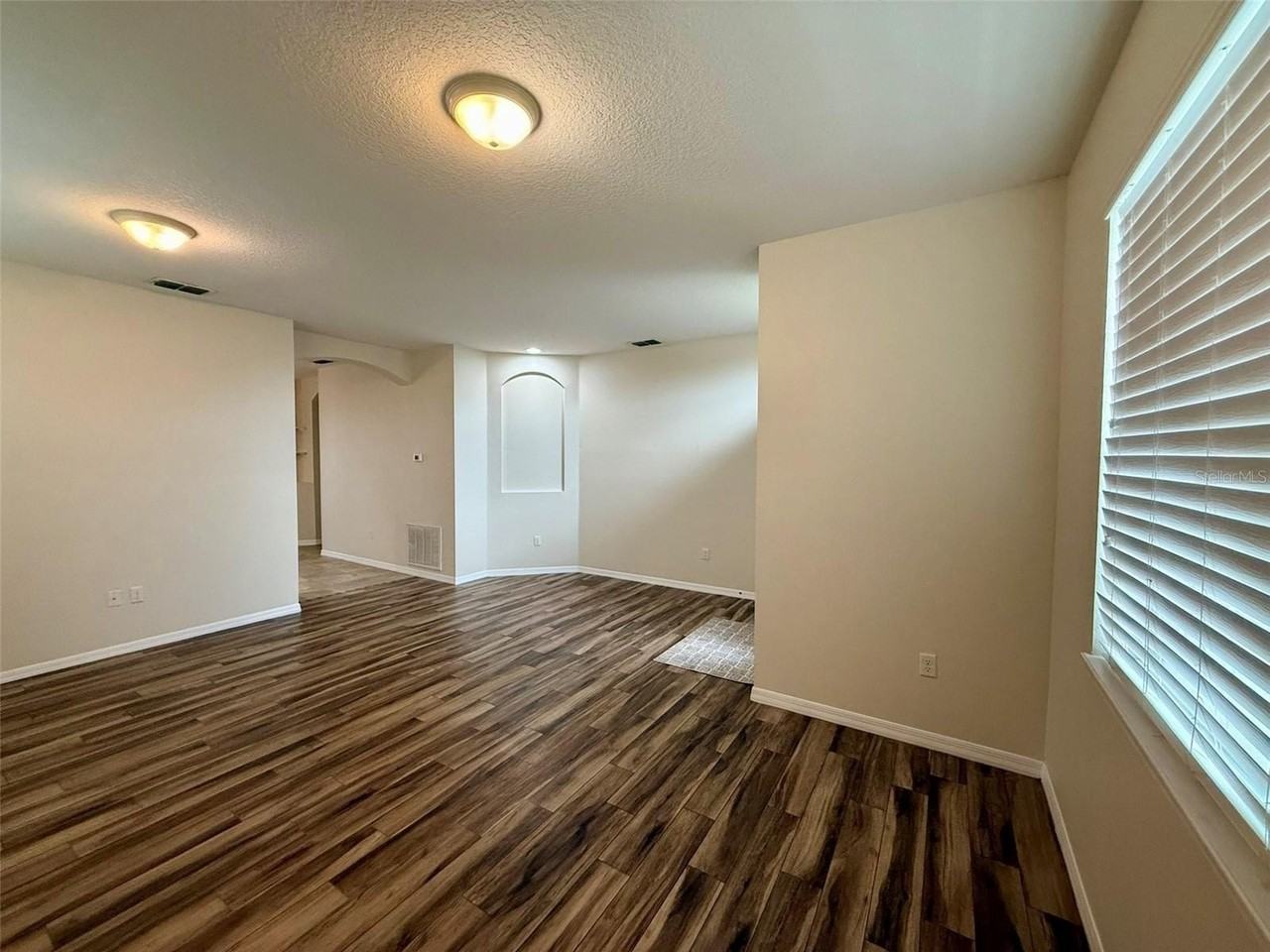 811 Krenson Woods Ln - Photo 7 of 36