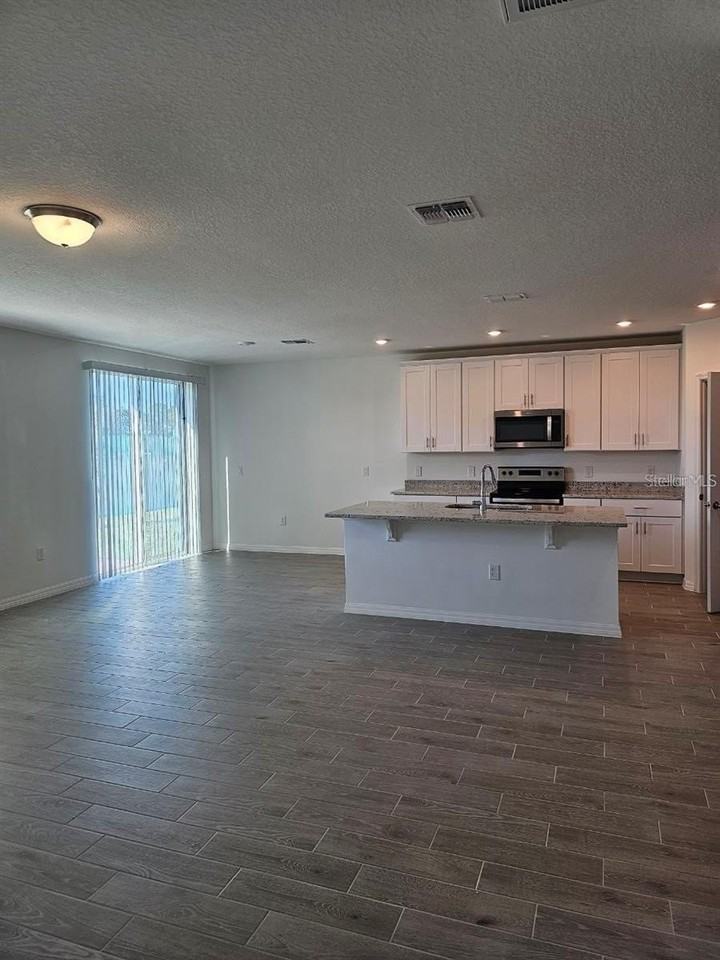5309 Maddie Dr - Photo 3 of 17