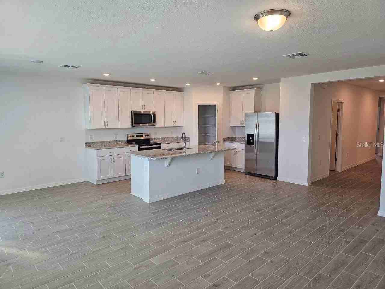 5309 Maddie Dr - Photo 4 of 17