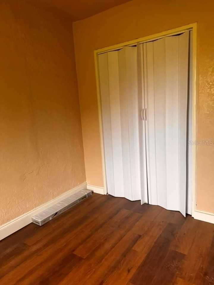 1718 Kentucky Ave - Photo 6 of 19