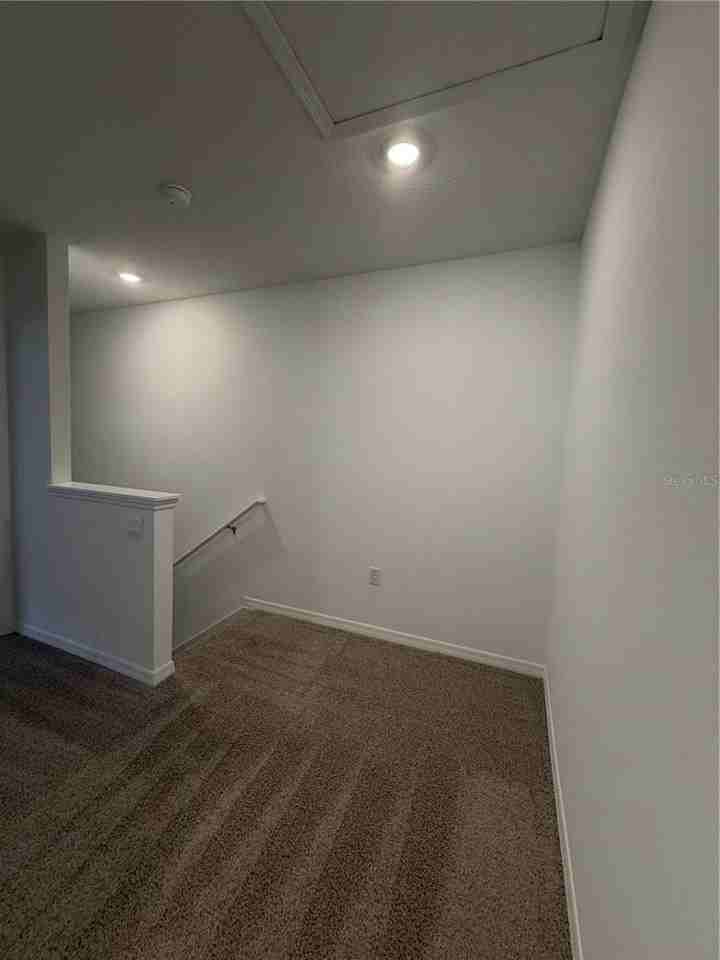2569 Olympic Ct - Photo 4 of 17