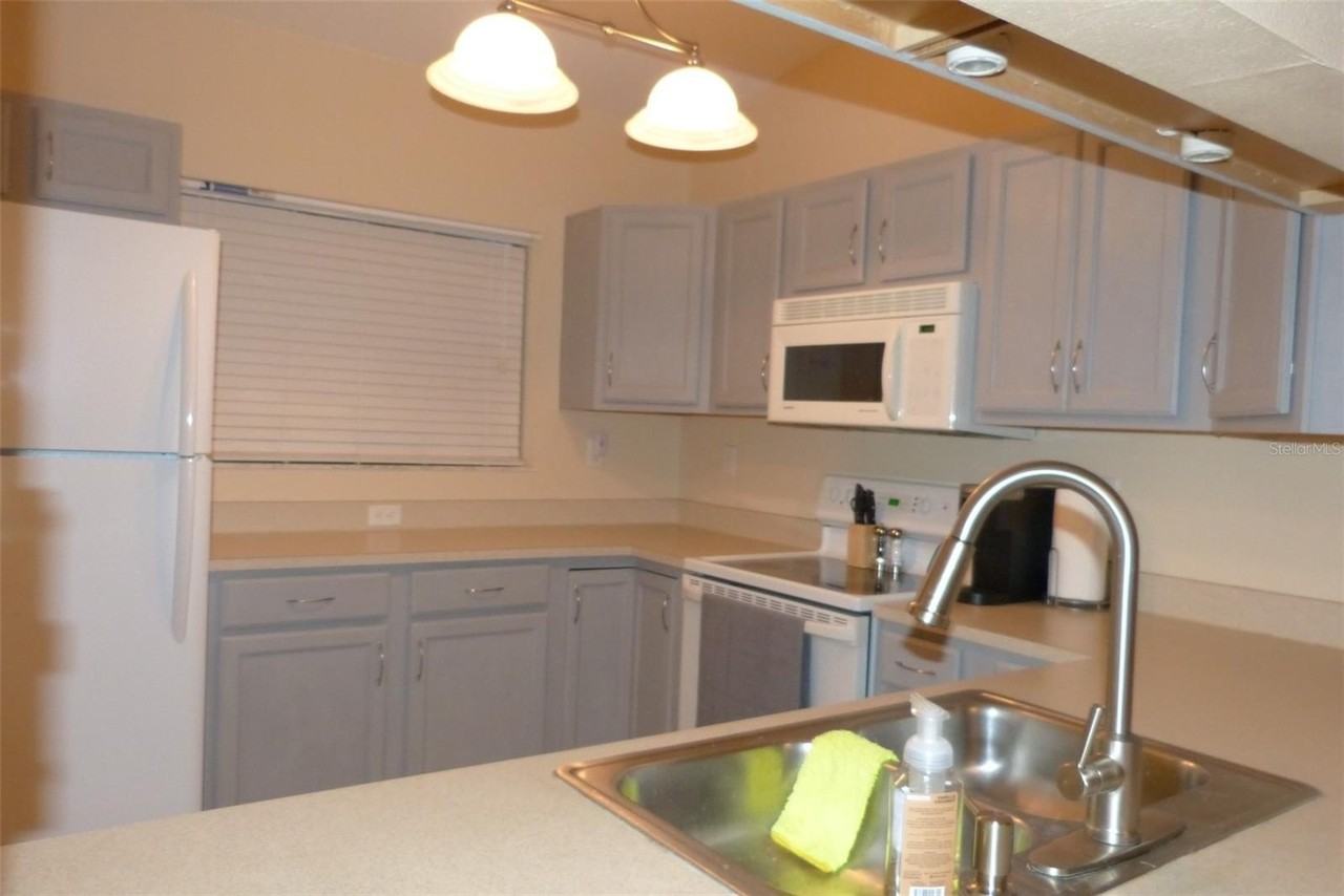 1610 Seascape Cir #1610 - Photo 5 of 18