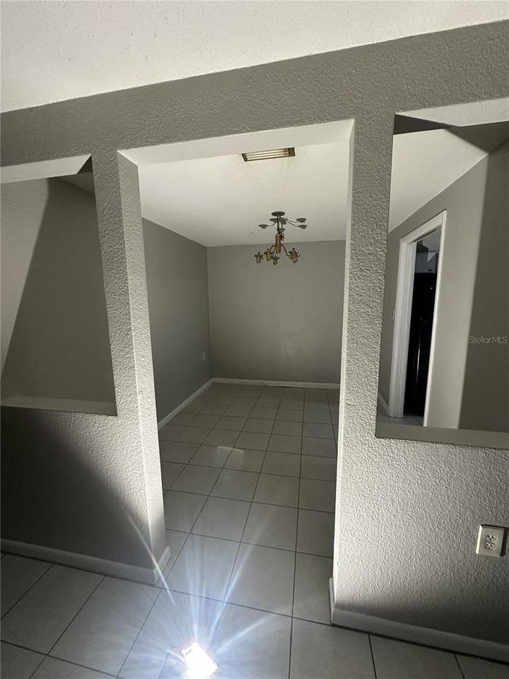 5509 Riddle Rd - Photo 7 of 13