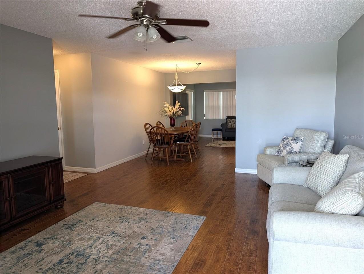 4415 96th Ave N - Photo 4 of 26