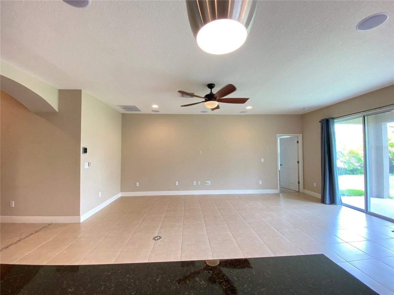 6507 Park Terrace Ln - Photo 5 of 17