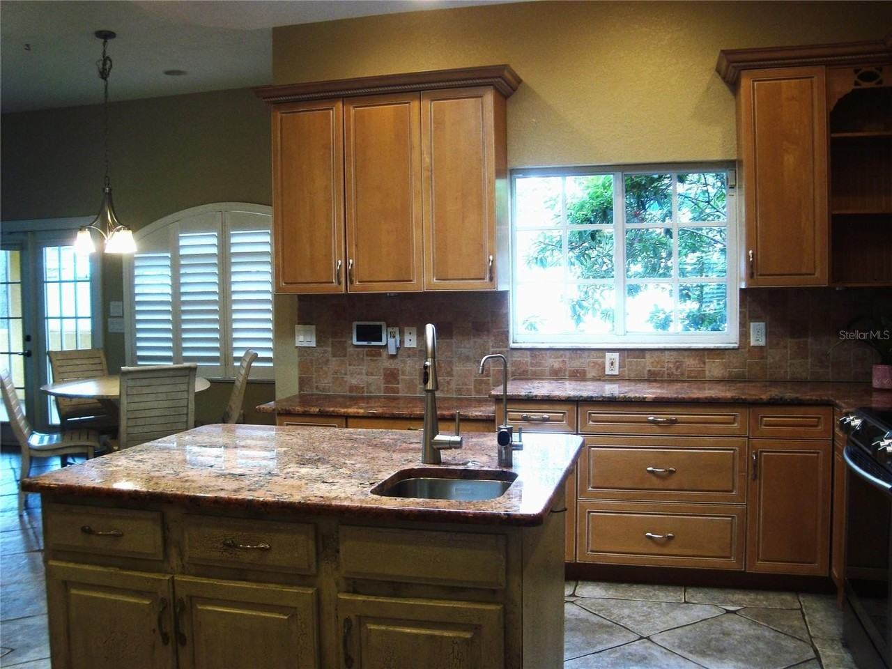 601 Palm Ave - Photo 6 of 29