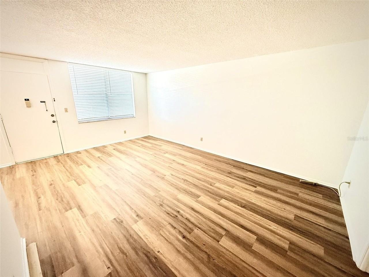 4880 Locust St Ne #234 - Photo 6 of 17