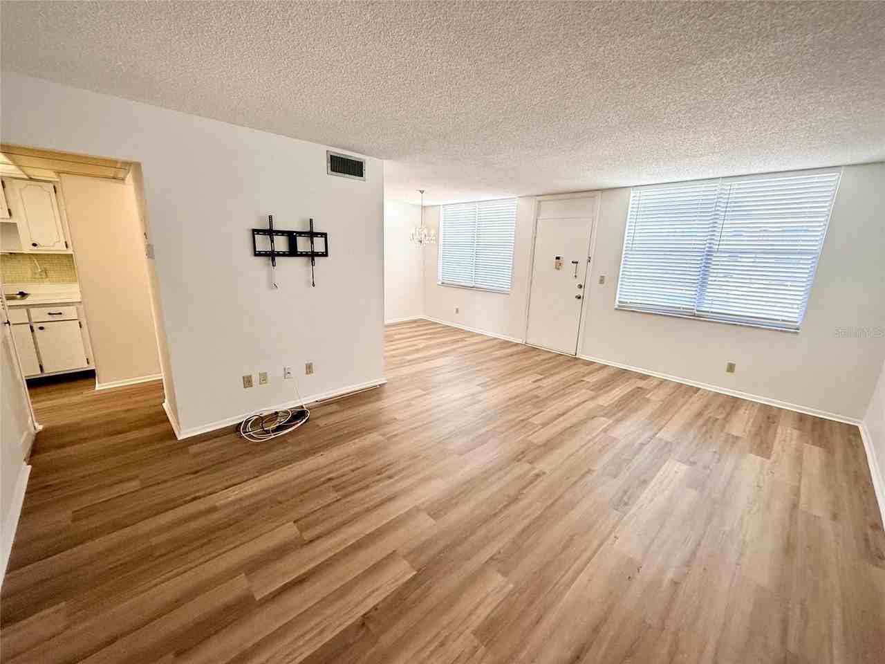 4880 Locust St Ne #234 - Photo 7 of 17