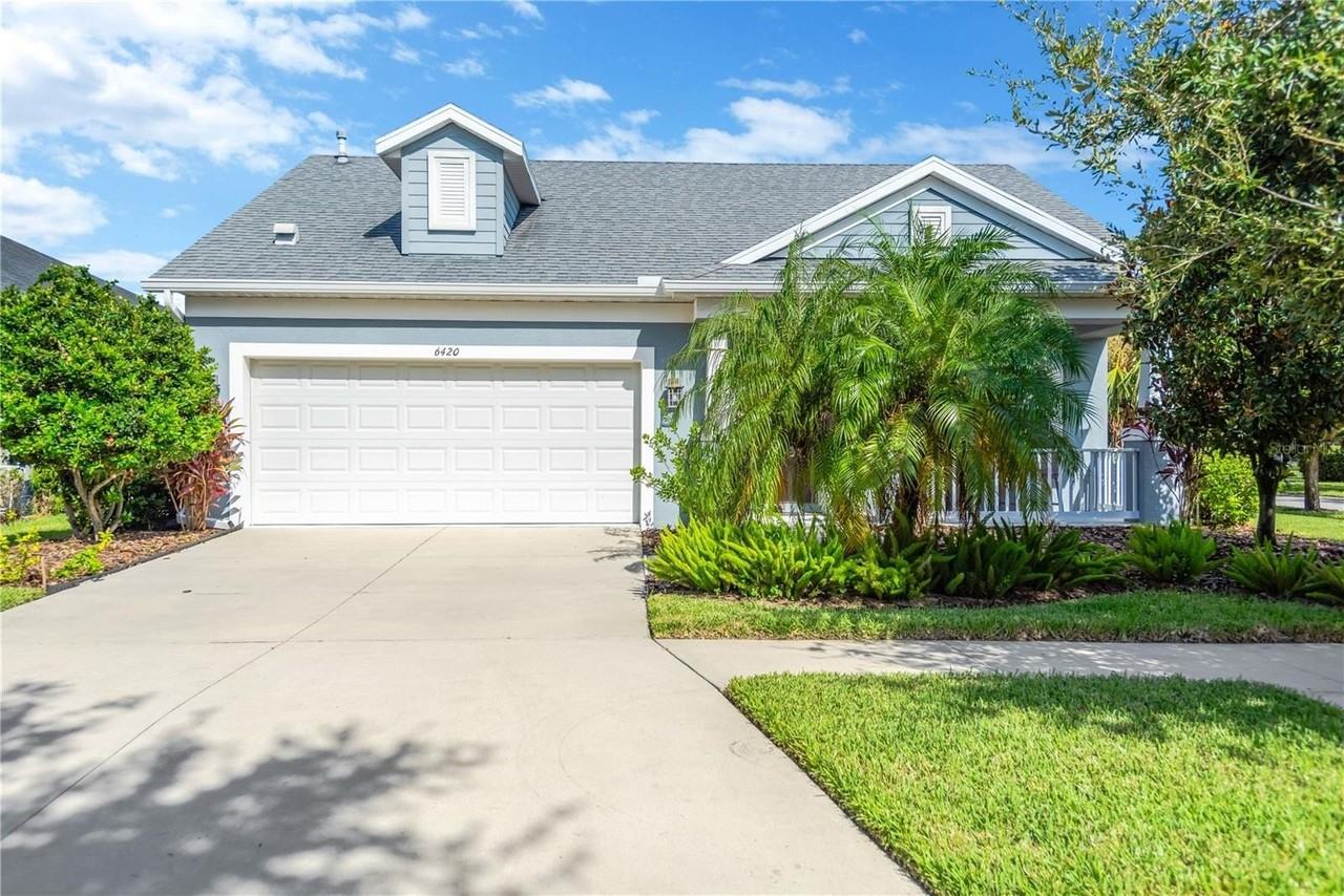 6420 Seasound Dr - Photo 3 of 42