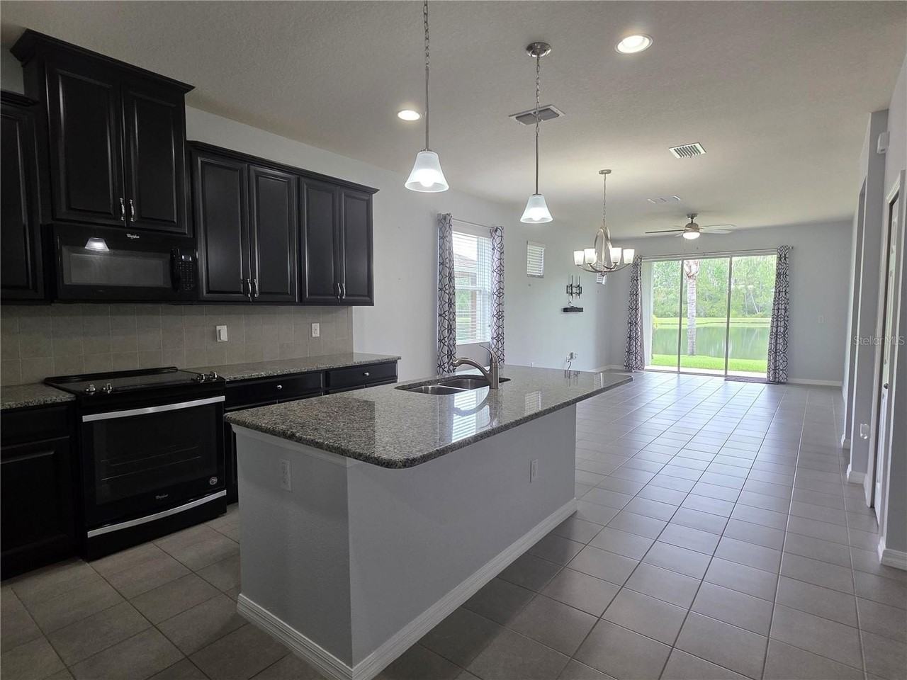 4939 Autumn Ridge Dr - Photo 2 of 18