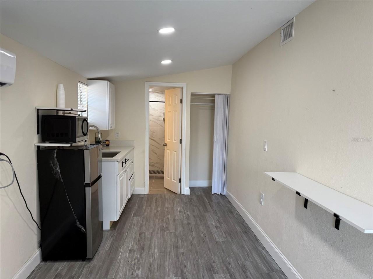 5620 1st St #REAR - Photo 6 of 8