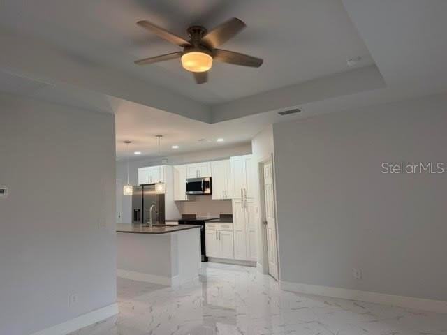 744/746 EISENHOWER Boulevard - Photo 4 of 16