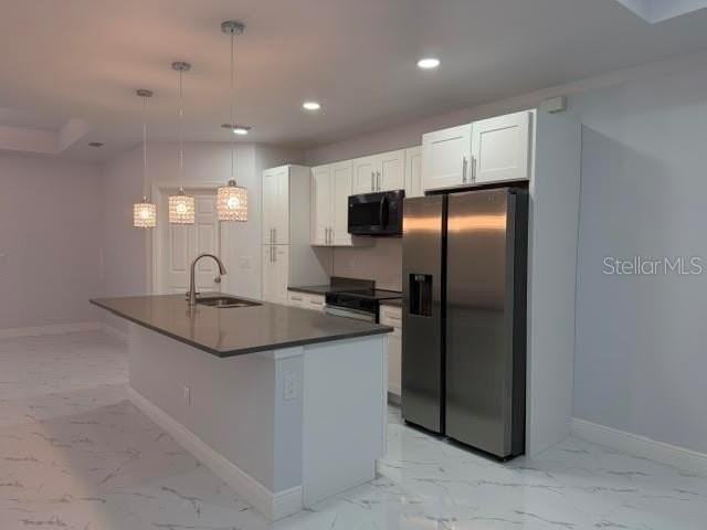 744/746 EISENHOWER Boulevard - Photo 7 of 16