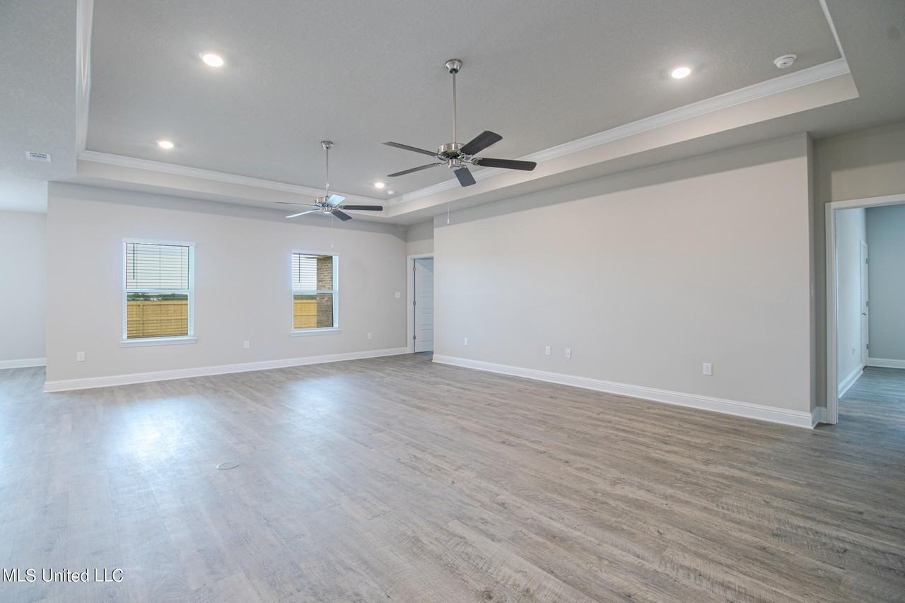 5209 Fairbury Way - Photo 5 of 25