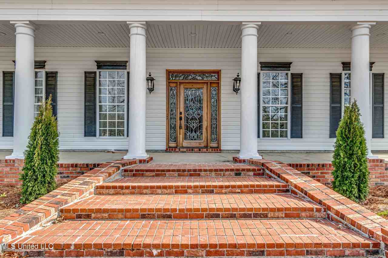 200 Cripple Creek Rd - Photo 2 of 50
