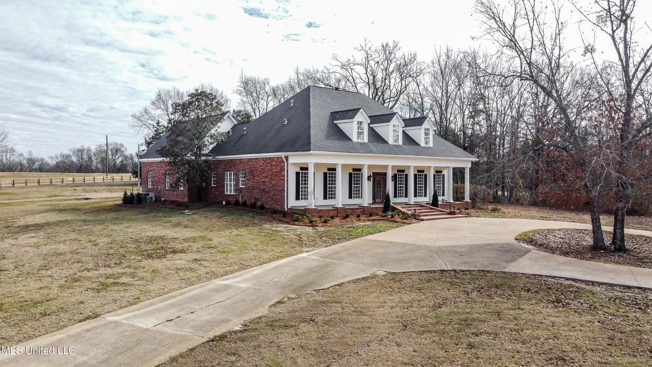 200 Cripple Creek Rd - Photo 5 of 50