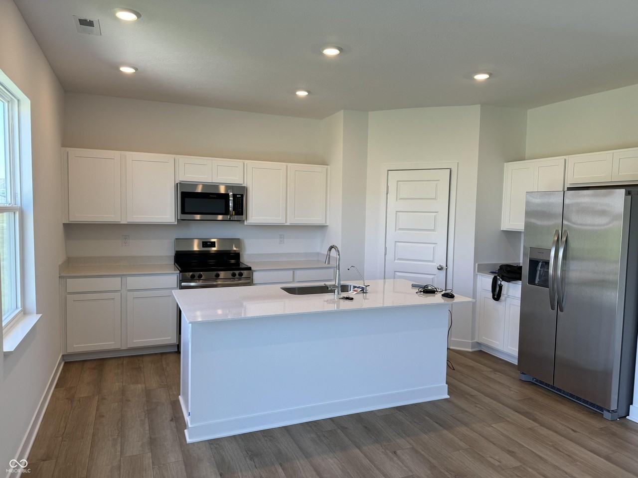 1048 Bald Tree Dr - Photo 5 of 20