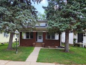 1527 N Chester Ave - Photo 1 of 1