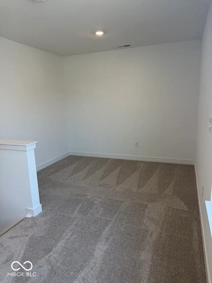8603 Georgina St - Photo 3 of 12