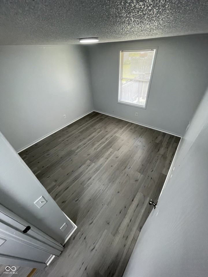 2000 Indianapolis Rd #112 - Photo 7 of 10