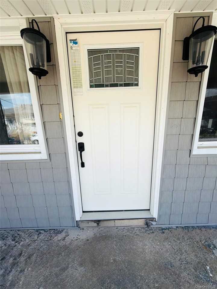 6947 Hillmeyer Ave #2 - Photo 3 of 12