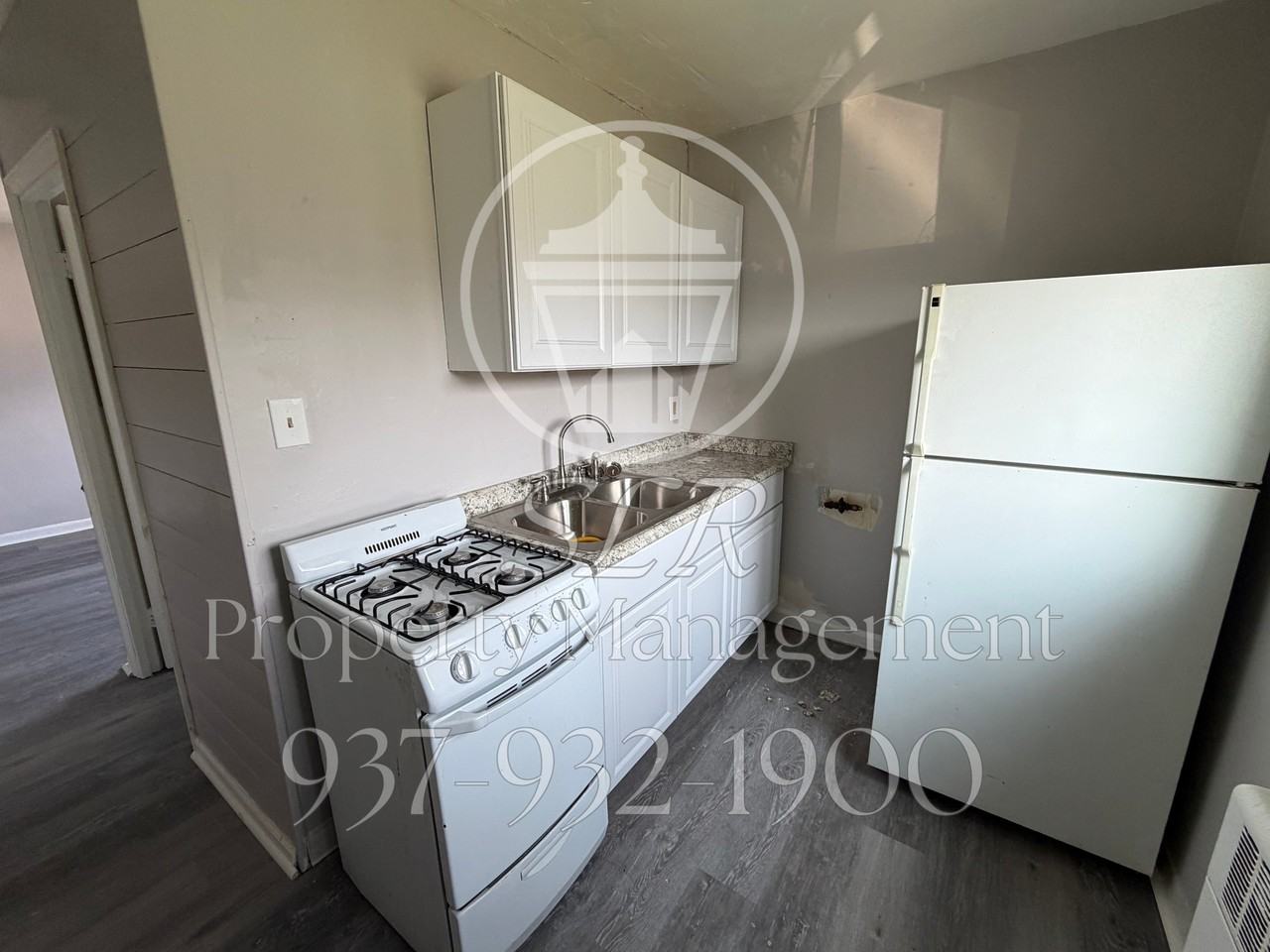 420 Ryburn Ave #C7 - Photo 3 of 5